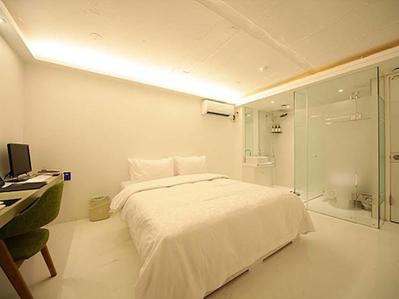 Lusso Hotel Seoul Bagian luar foto